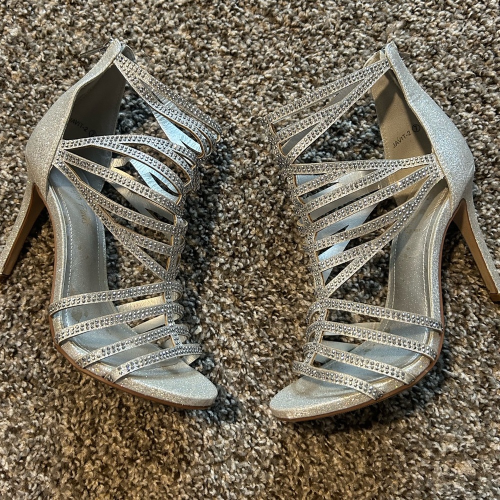 Women’s Strappy Silver Heels with Rhinestones Size 7